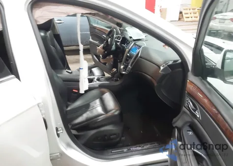 2015 Cadillac Srx Luxury Collection z USA, uszkodzony, nr VIN 3GYFNEE38FS625219